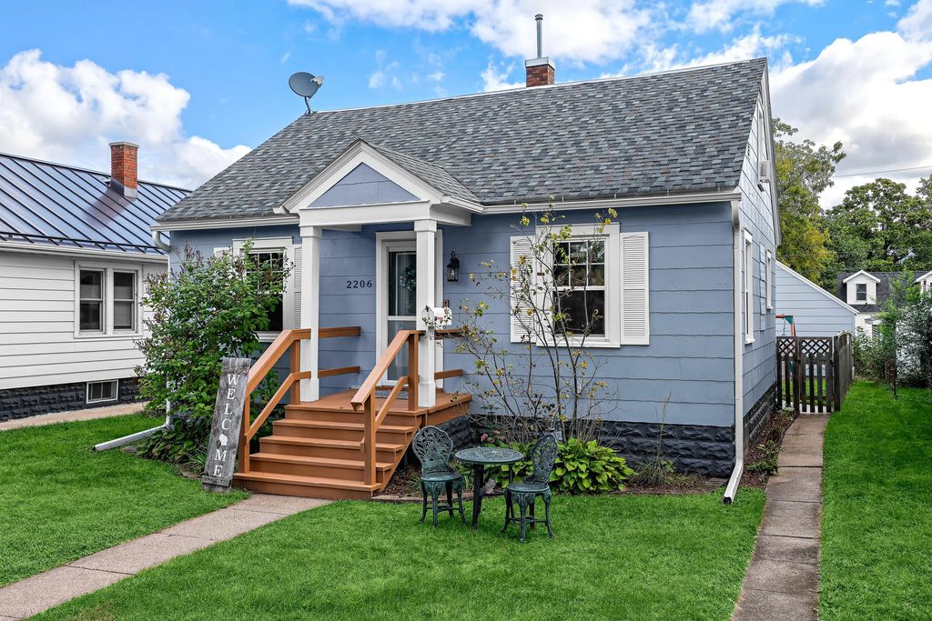 2206 Prospect St, La Crosse