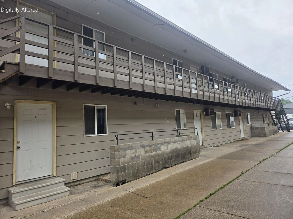 1014 Pine St, La Crosse