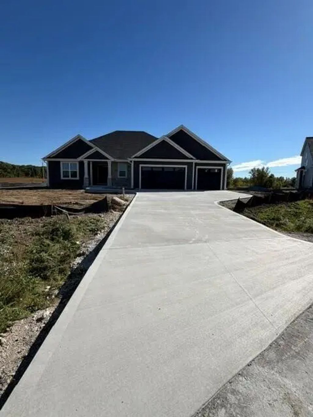 9800 N Migratory Ct, Mequon