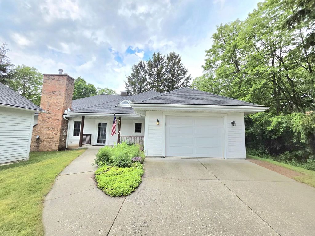 707 Giddings Ave, Sheboygan Falls