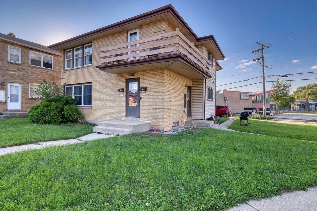 3913 N 72nd St, Milwaukee