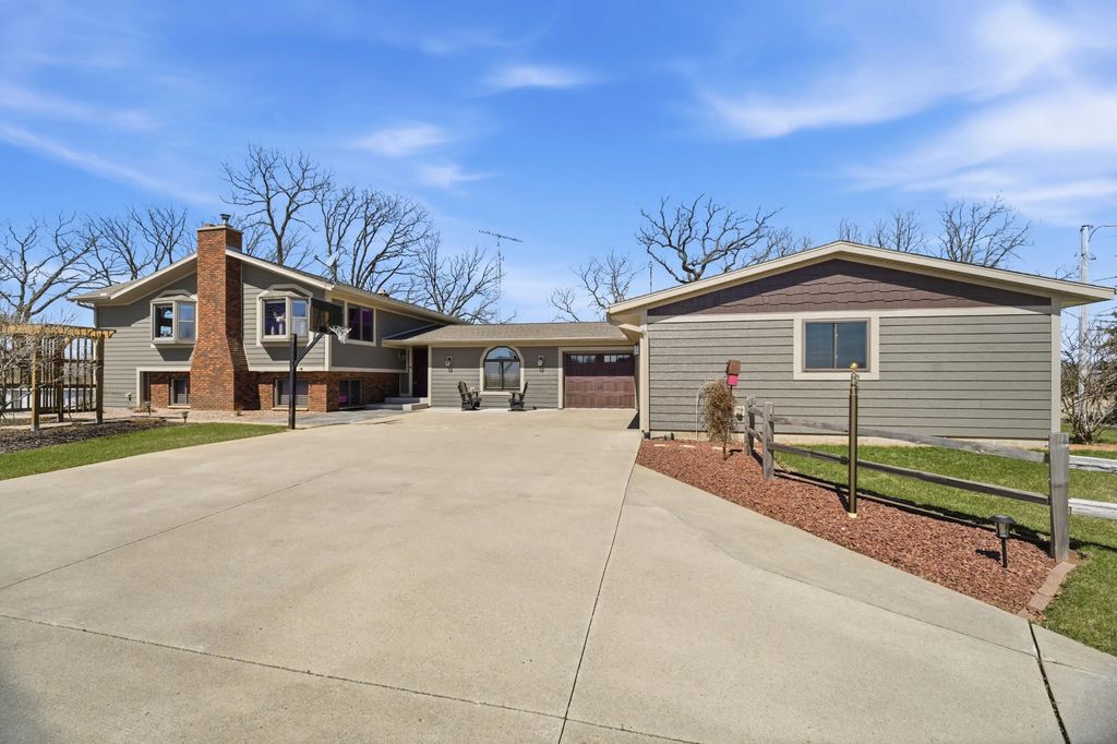 N5748 Metovale Rd, Metomen
