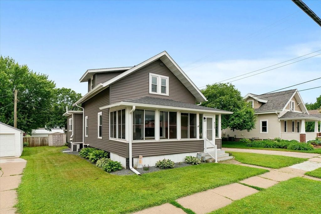 425 Garland St E, West Salem