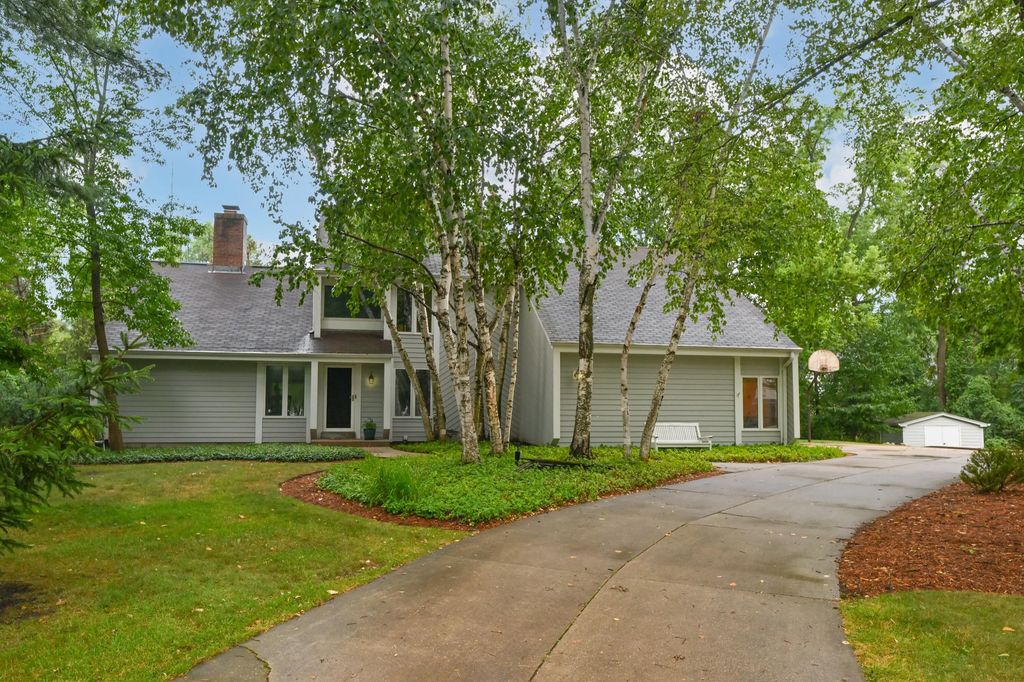 15135 Irene Ct, Elm Grove