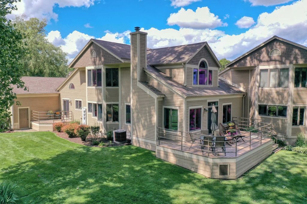 W304n2356 N Westwind Dr 6a, Delafield