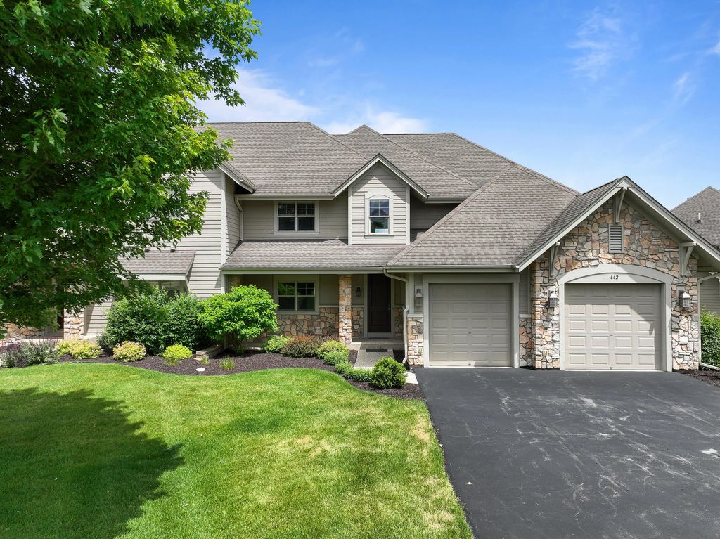 642 Eagleton Dr 55-28, Geneva