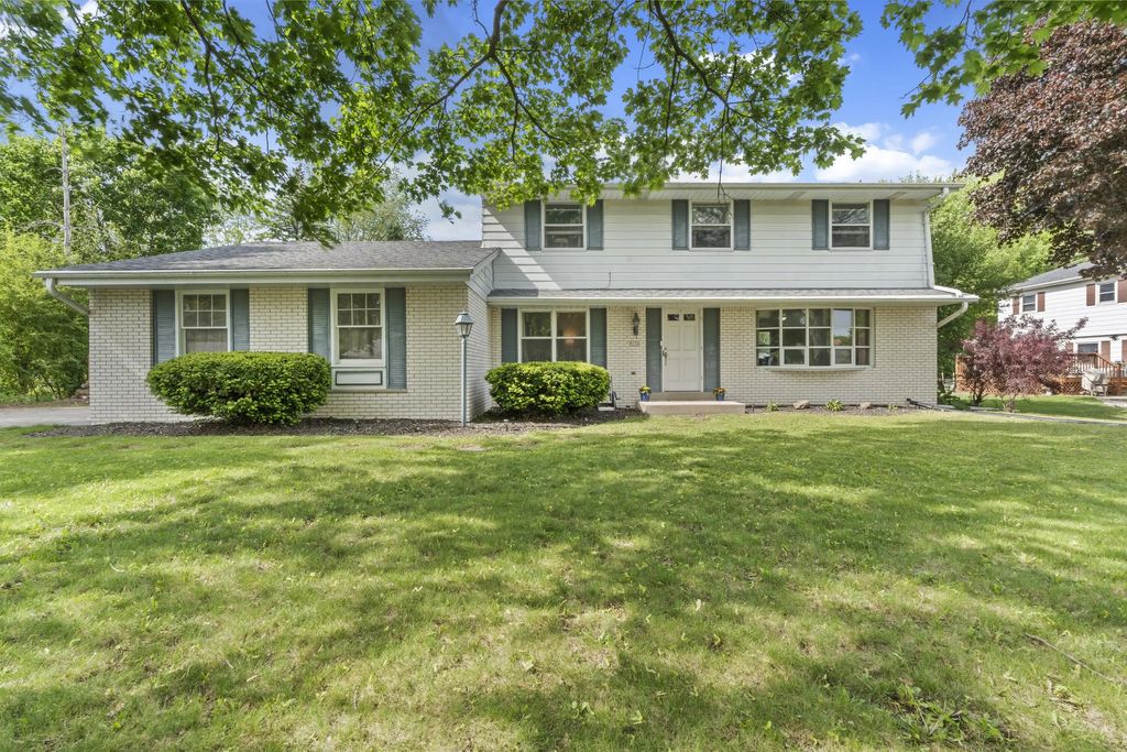 5150 W Fairy Chasm Rd, Brown Deer
