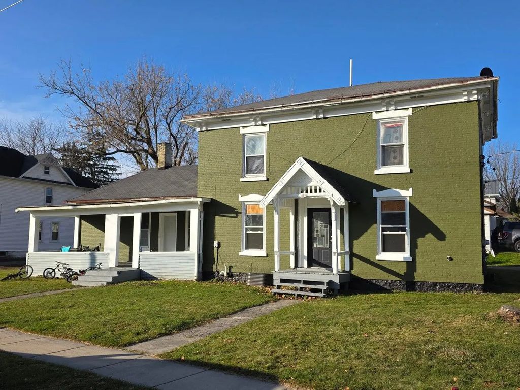 401 S College Ave, Fox Lake