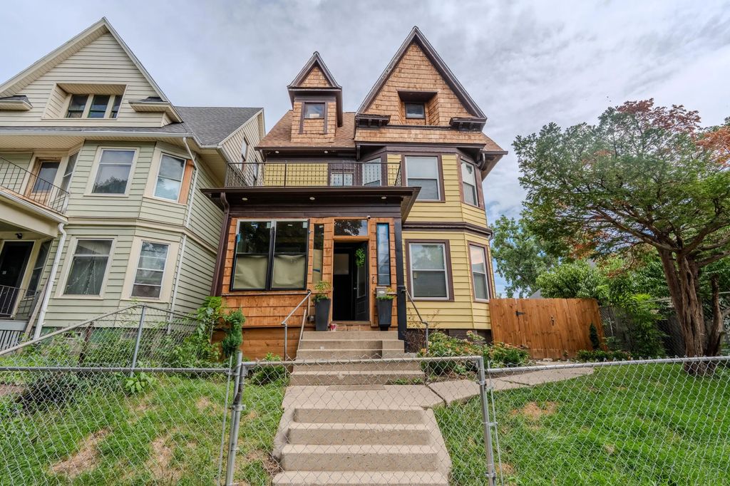 1928 N 33rd St, Milwaukee