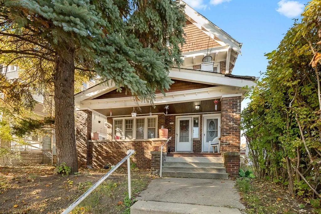 2607 N 40th St 2609, Milwaukee