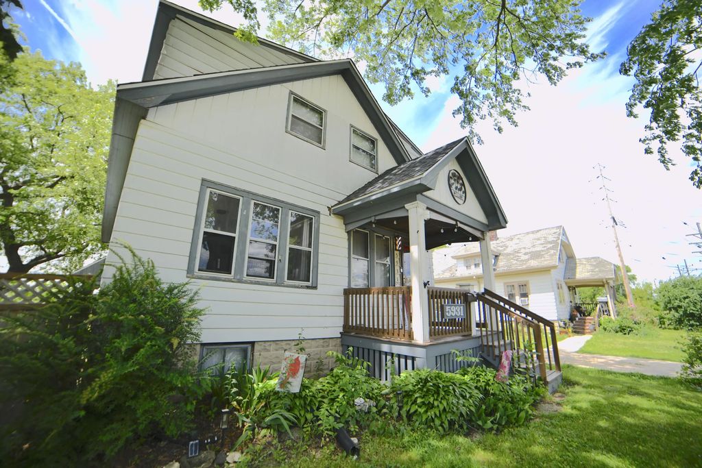 5931 N 84th St A, Milwaukee