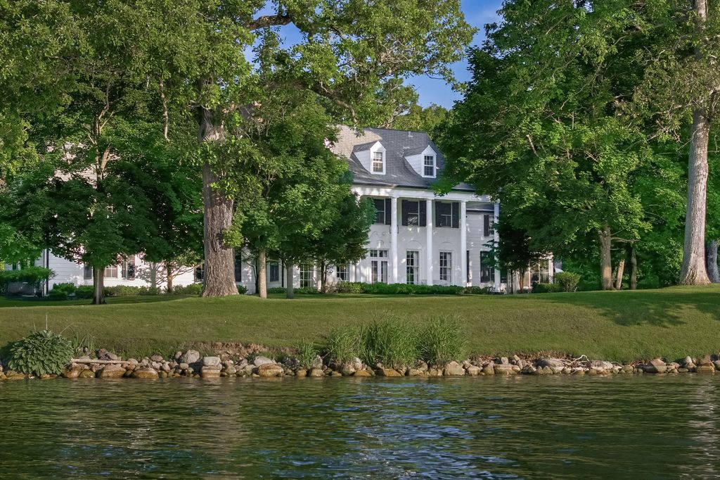 W3150 S Lakeshore Dr W3146, Linn
