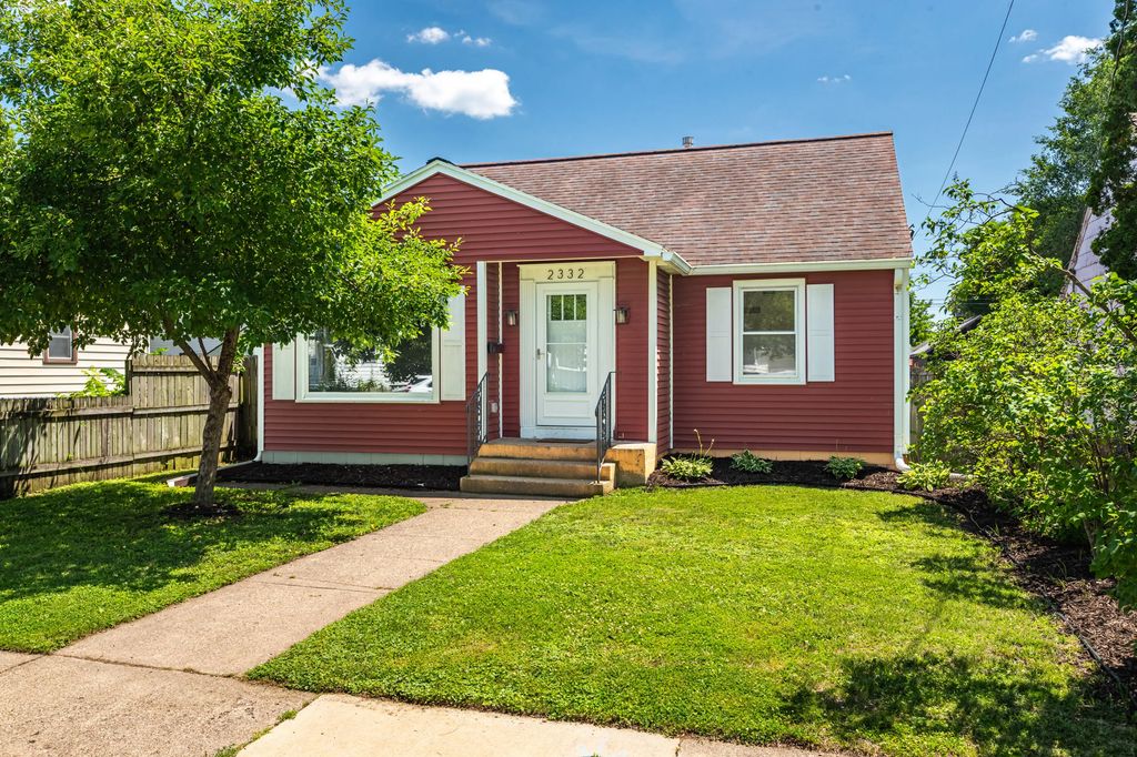 2332 Ferry St, La Crosse