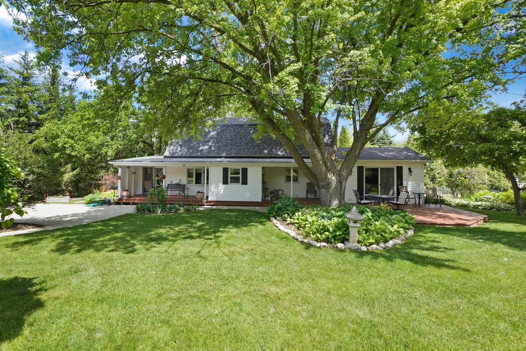 555 State Highway 33 -, Trenton