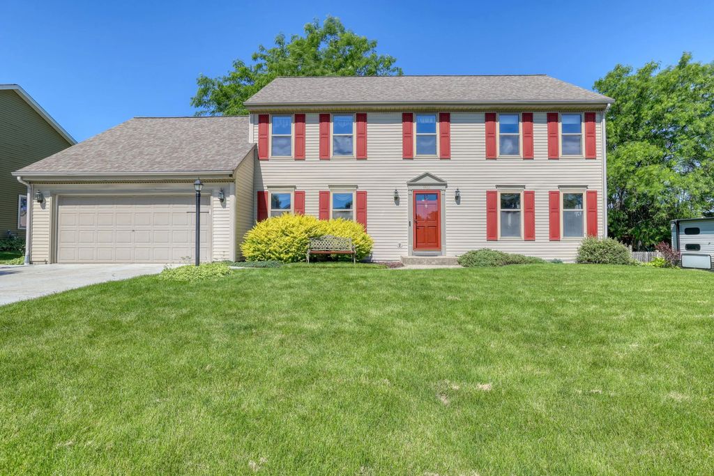 4461 S 116th St, Greenfield