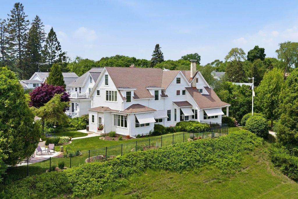 305 Michigan Ave, Sheboygan