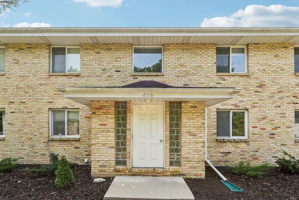 410 Cheviot Chase - 3, Waukesha