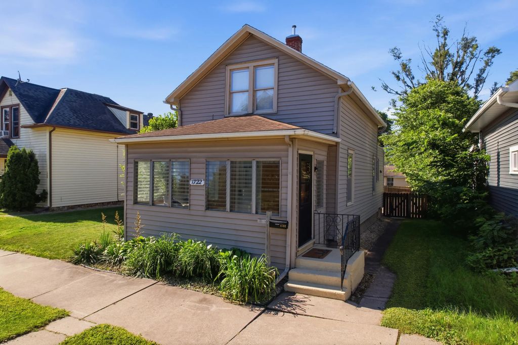 1722 Winnebago St, La Crosse