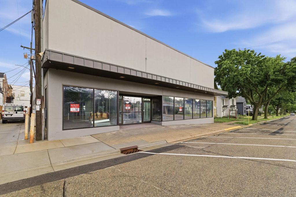 107 S Third St 1, Delavan