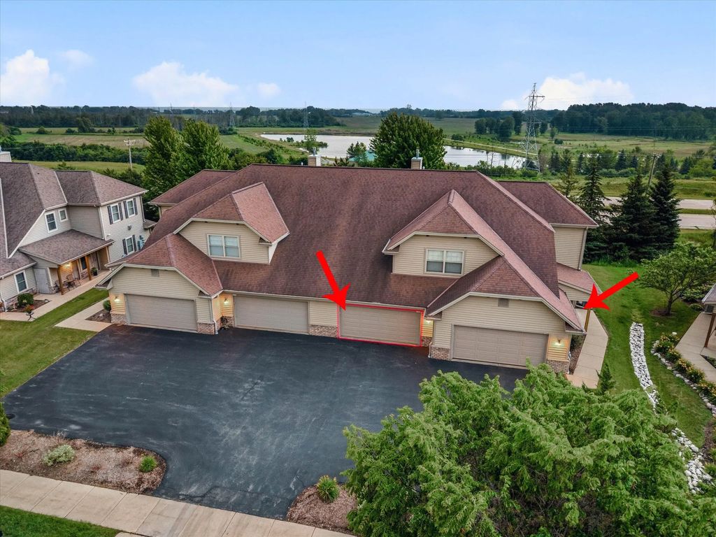 1724 New Port Vista Dr, Port Washington