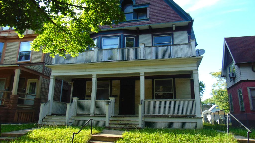 3320 W Saint Paul Ave 3322, Milwaukee