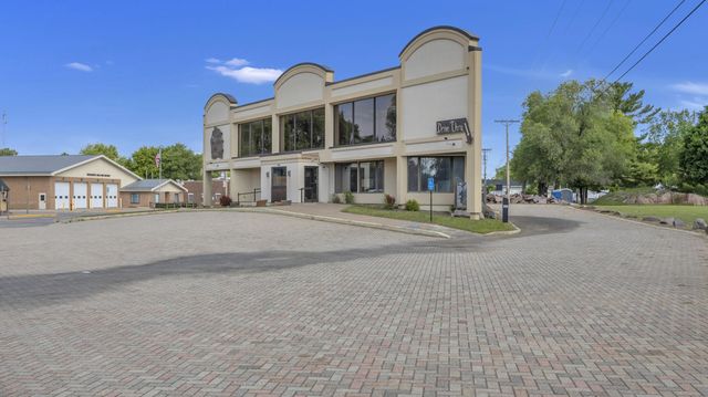 250 E Bannerman Ave, Redgranite