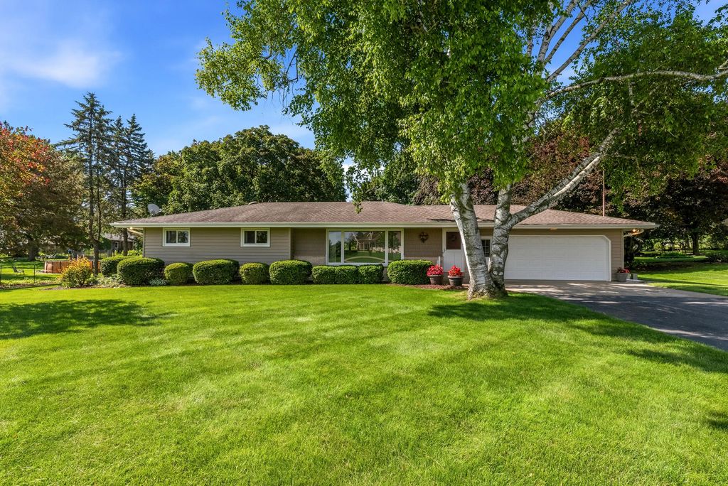 7631 W 5 Mile Rd, Raymond