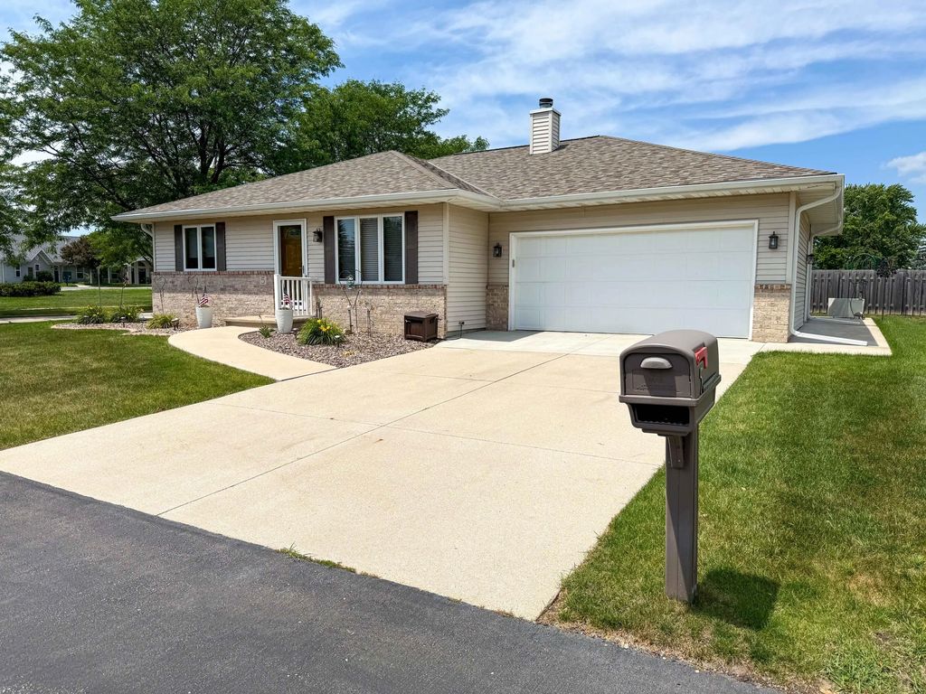 5 Prestige Cir, Fond Du Lac