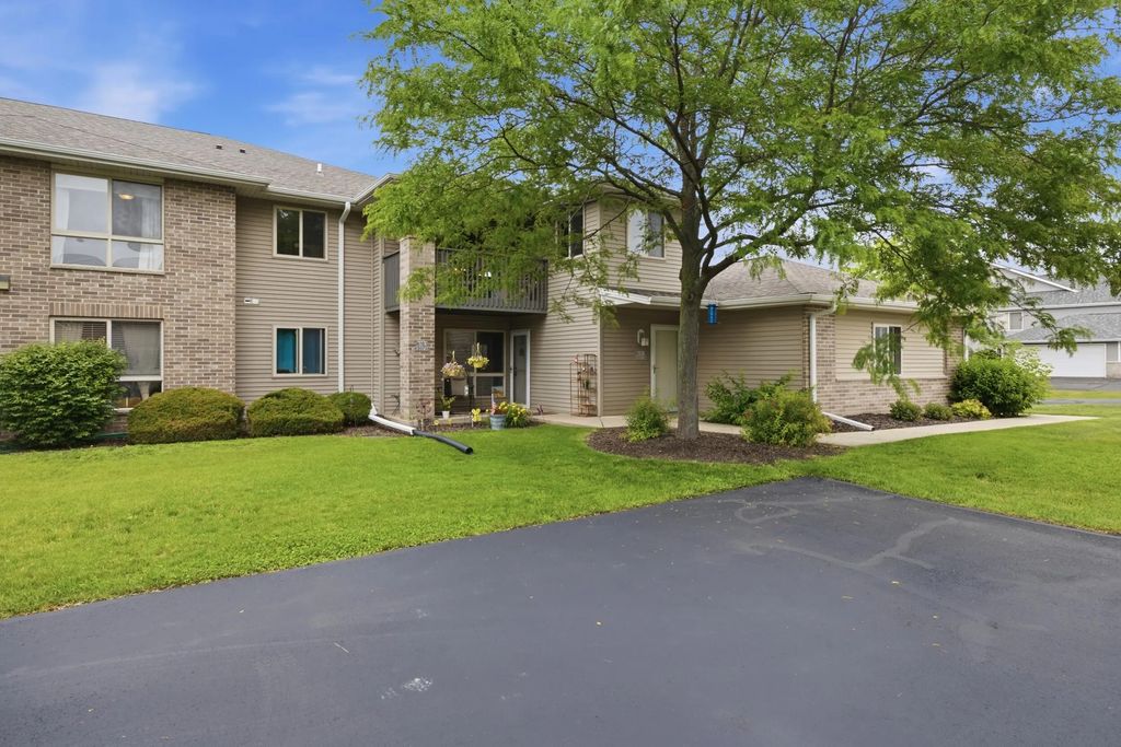 N161w20726 Kami Ln, Jackson