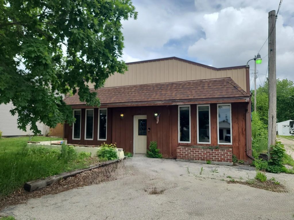 227 N Harmon St, Waldo