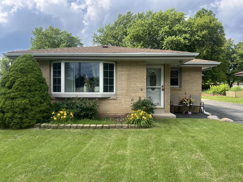 5324 W Allerton Ave, Greenfield