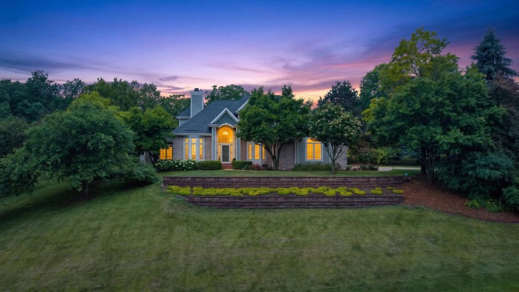 1411 Windy Knoll Dr, Richfield