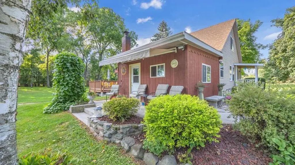4503 Carstens Lake Rd, Newton