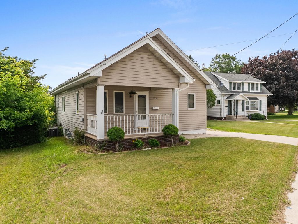 2906 Forest Ave, Two Rivers