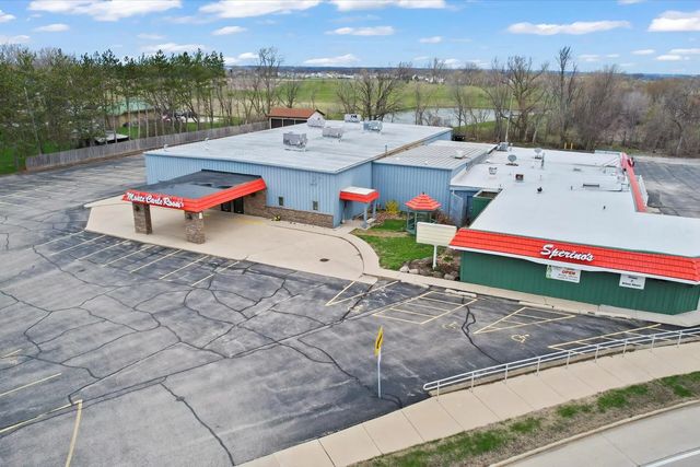 720 N Wisconsin St, Elkhorn