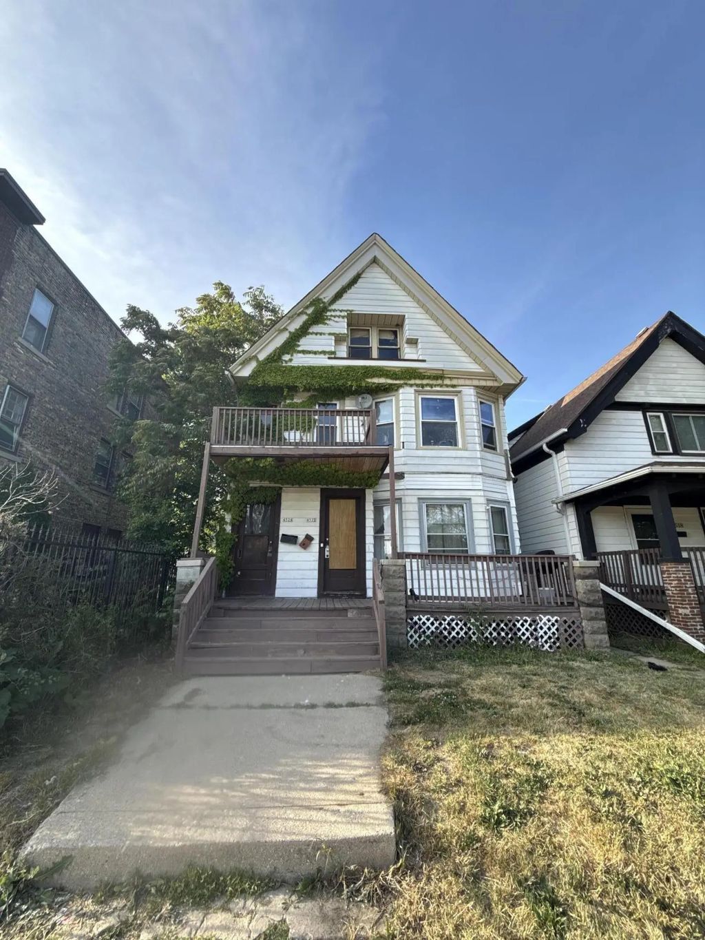 4522 W Lloyd St 4524, Milwaukee