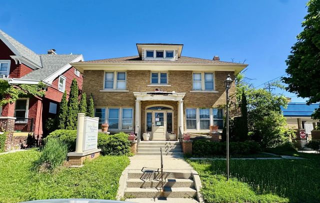 3552 E Layton Ave, Cudahy