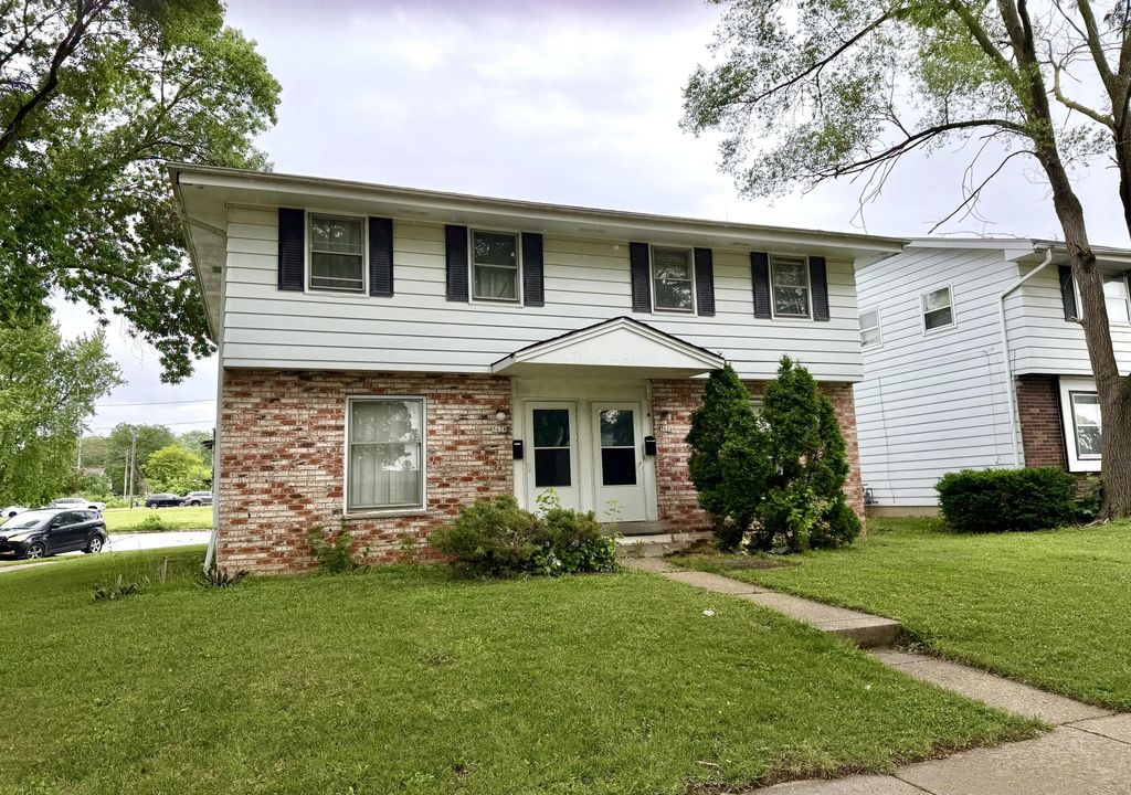 5626 N 77th St 5628, Milwaukee