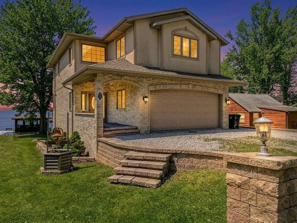 N6435 Fairy Springs Rd, Stockbridge