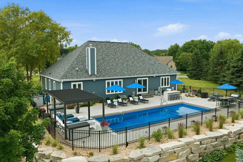 N42w33420 Glen View Ct, Nashotah