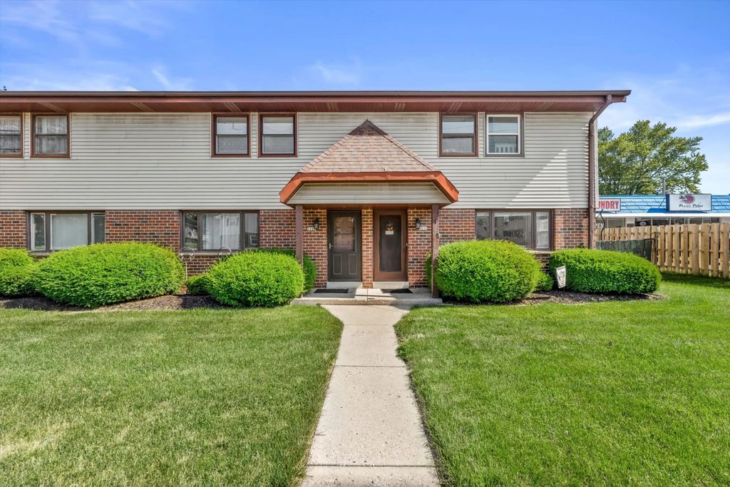 2832 E Grange Ave 2832, Cudahy
