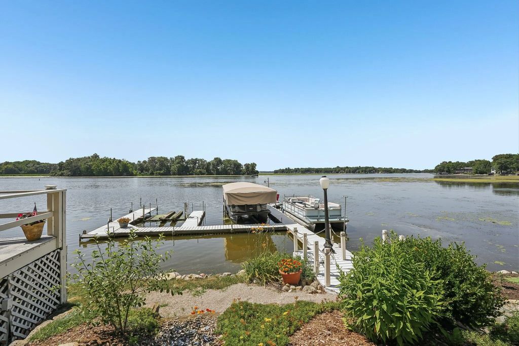 5946 N River Bay Rd, Waterford