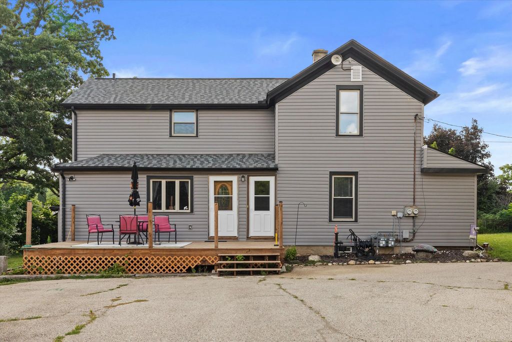 5402 Northwest Hwy, Waterford