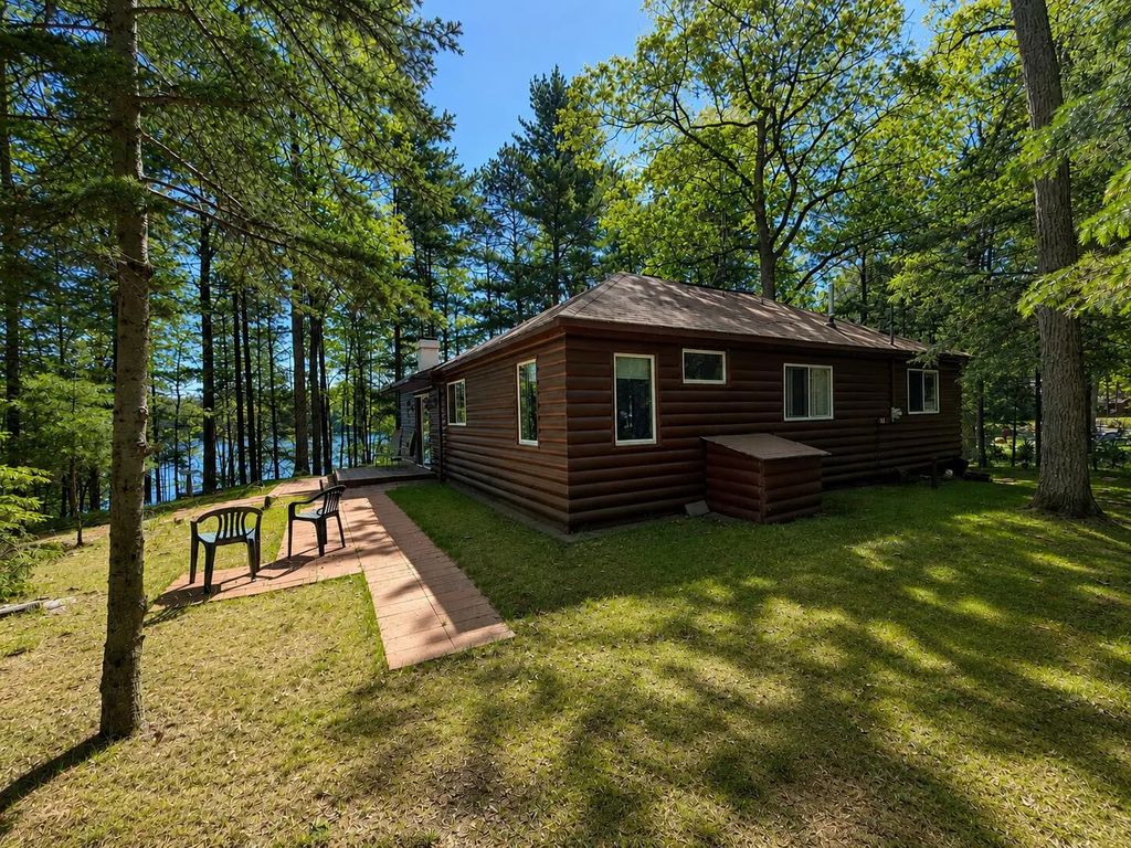 1246 Hutts Ct, Saint Germain