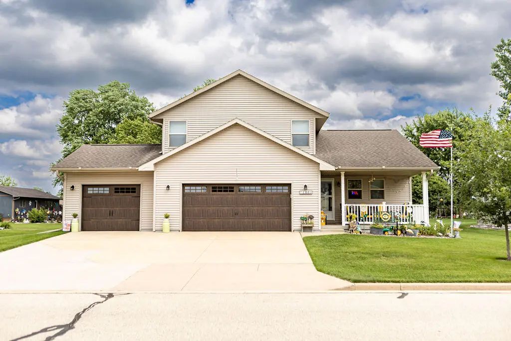 1001 Sugarberry Blvd, Sparta