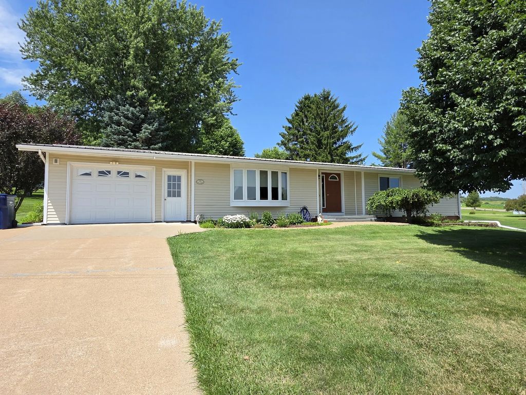 608 Main St, Norwalk