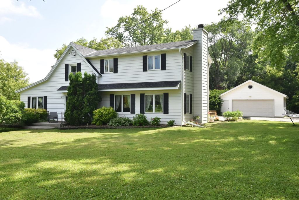 1919 Newman Rd, Mount Pleasant