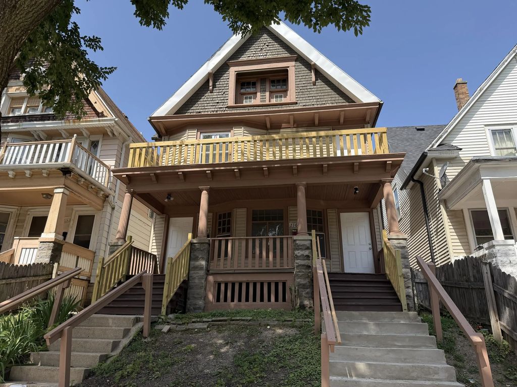 2163 N 41st St 2165, Milwaukee