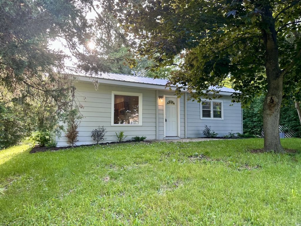 N2483 Crispus Attucks Dr, Bloomfield