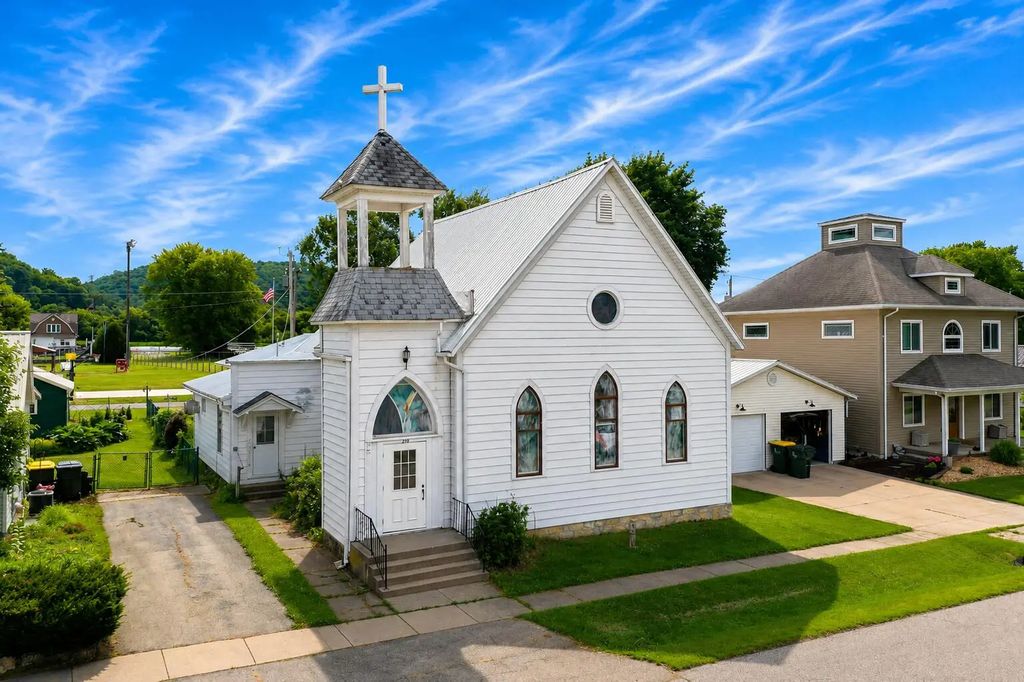 230 S Burlington Ave, Bagley